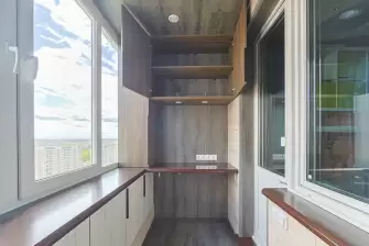 Создание кабинета и места хранения на лоджии 