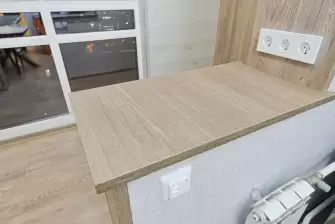 Отделка балкона и кухни ламинатом под ключ