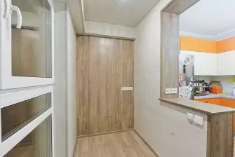 Отделка балкона и кухни ламинатом под ключ