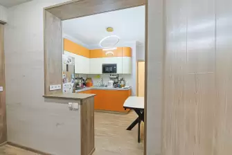 Отделка балкона и кухни ламинатом под ключ