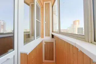 Отделка лоджии вагонкой