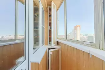 Отделка лоджии вагонкой