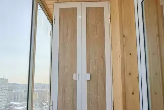 Отделка лоджии вагонкой