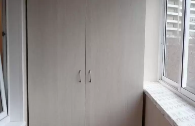 Распашные шкафы